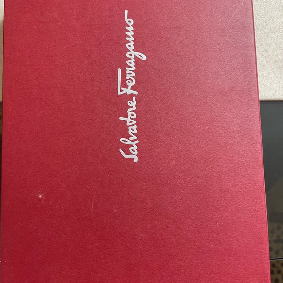 Ferragamo Gabriela Vara Bow Ankle Strap High Heel Sandals - Picture 6 of 9